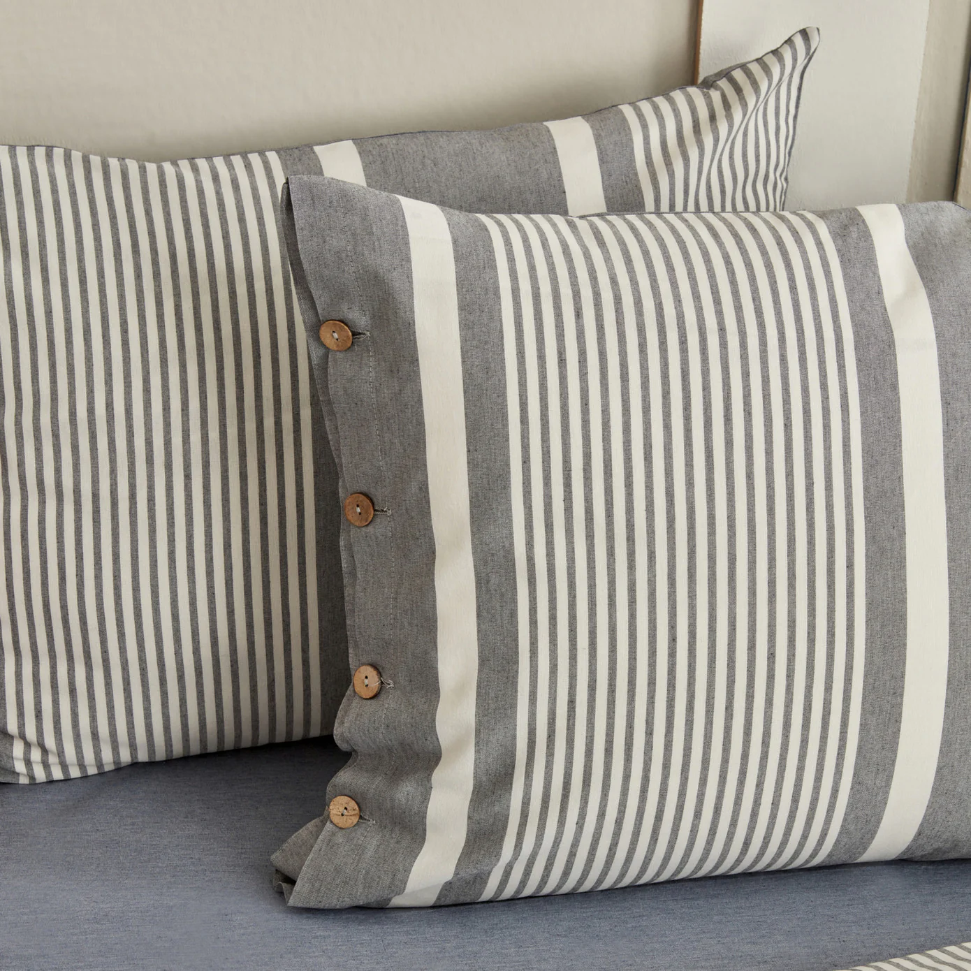 Sarah Anderson Fennel Doppelbett-Bettwäsche-Set mit Färbetechnologie in Anthrazit – Bild 6