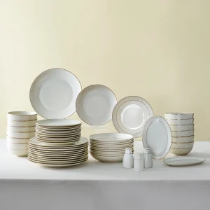 Karaca Elegance Bone Mandarin 53-teiliges Tafelservice für 12 Personen Gold