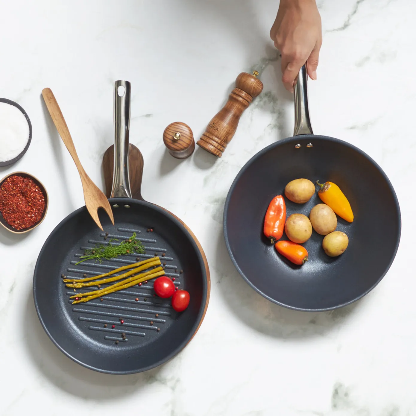 Karaca Bio Diamond Steel Plus Wok und Grill-Set – Bild 2