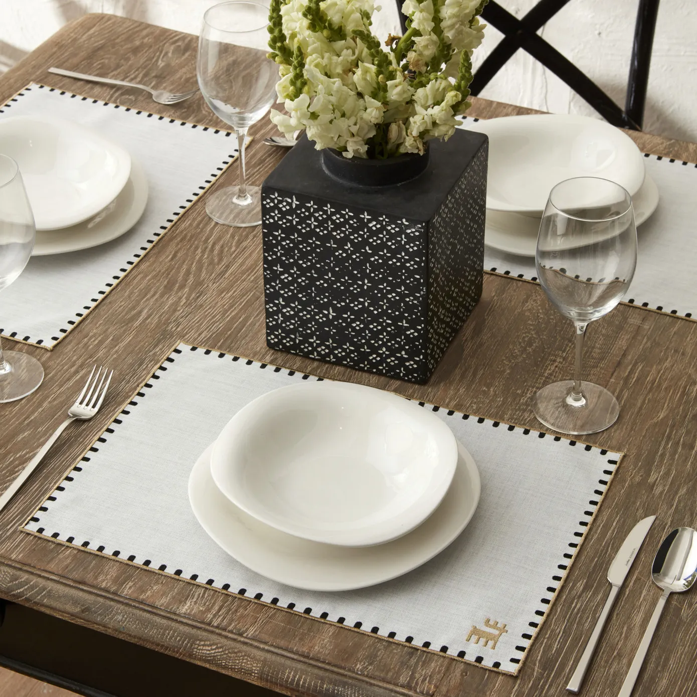 Karaca-Kollektion zum 50-jährigen Jubiläum Rechteckiges Tischset Weißgold – Bild 2